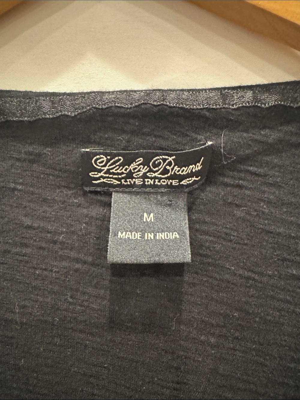 Lucky Brand Black Long-Sleeve V-Neck 100% Cotton Top, Size M - Picture 3 of 4